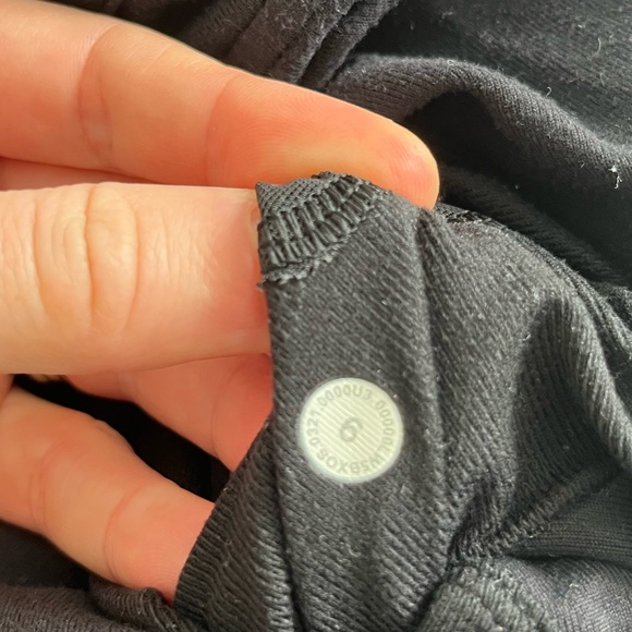 Lululemon Jogger Full Length - Picture 2 of 4